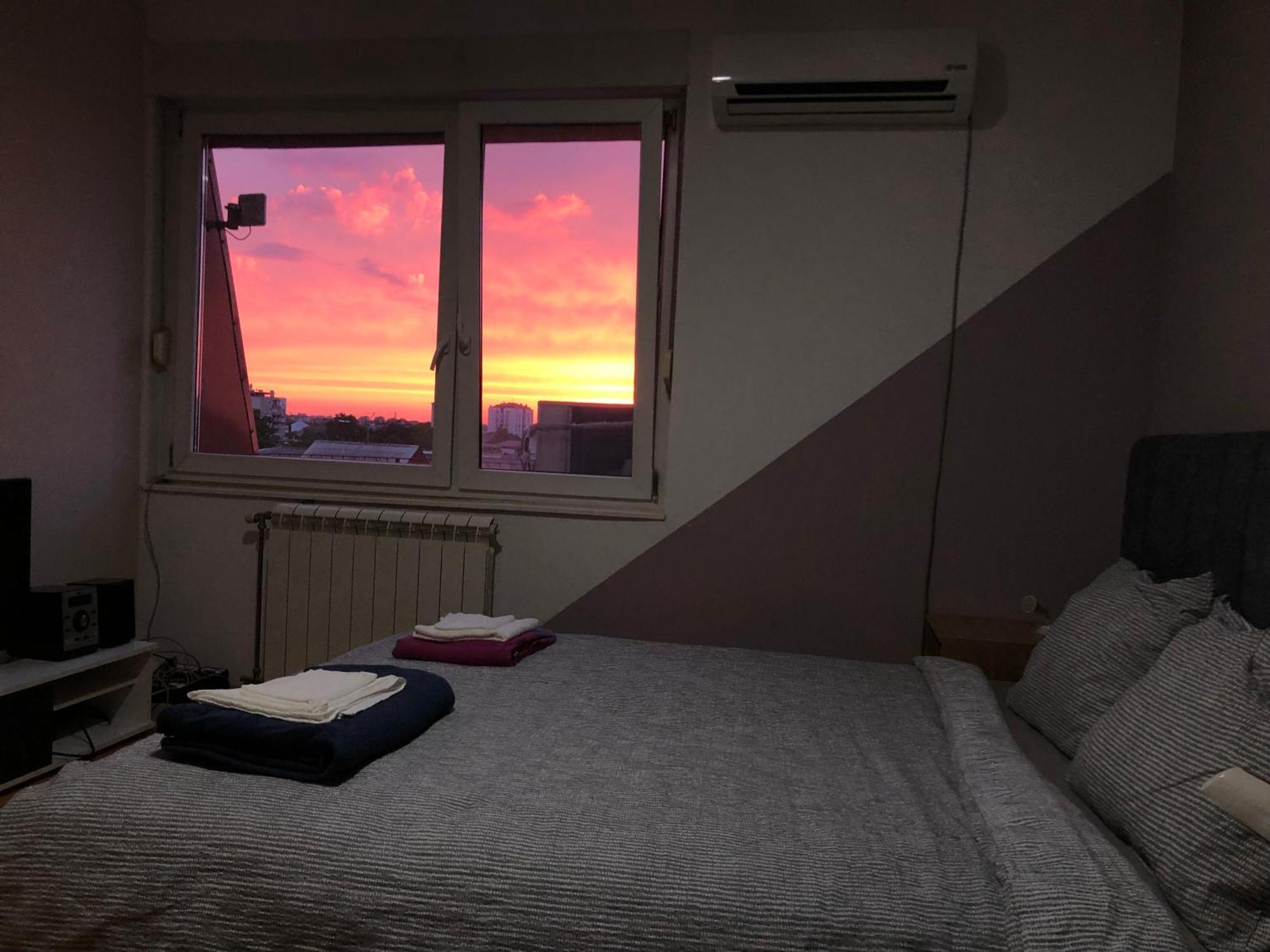 City Sunset Studio Subotica Buitenkant foto