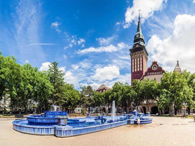 City Sunset Studio Subotica Buitenkant foto